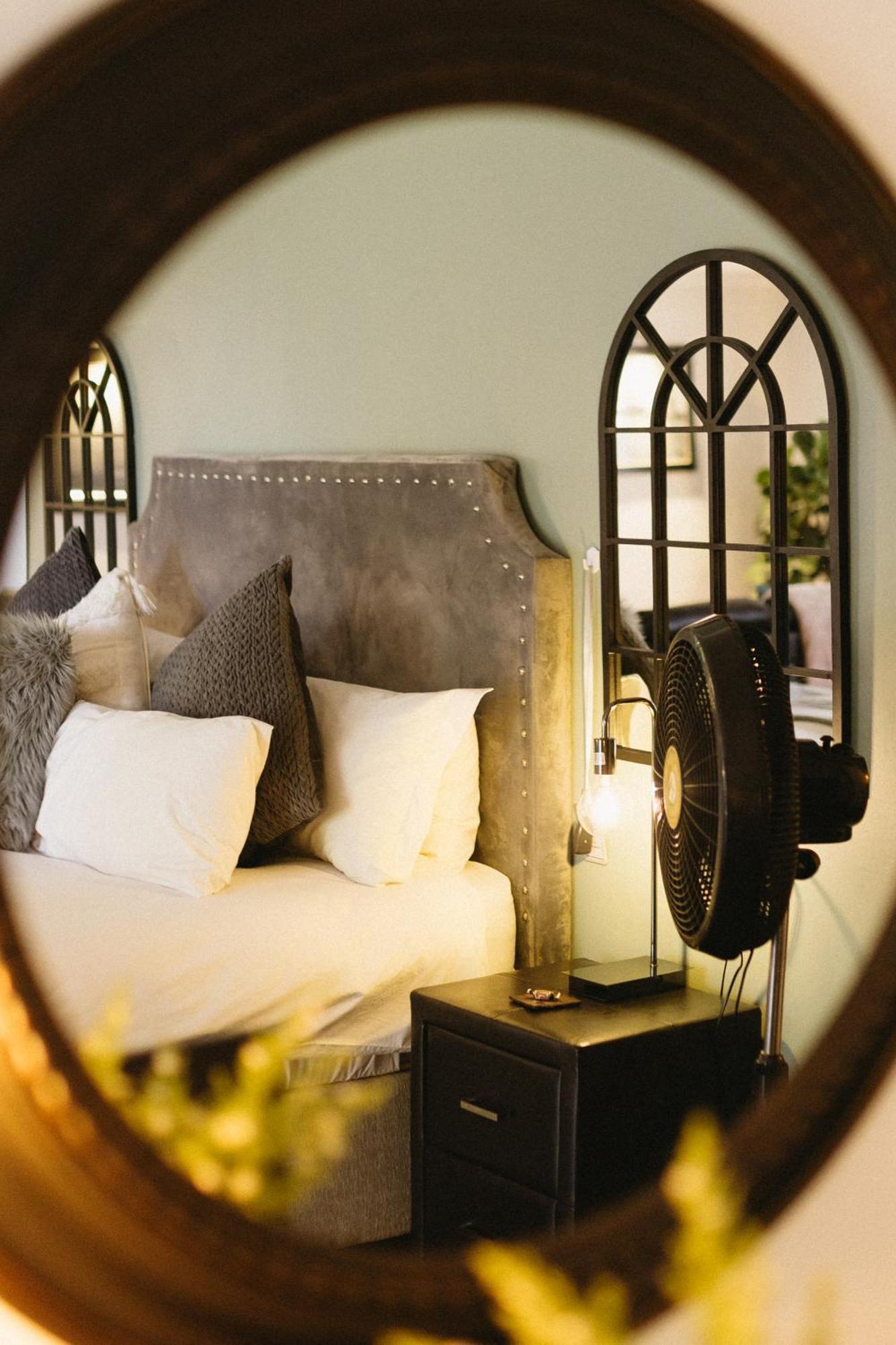 Meraki Country Manor แลนเซอเรีย ภายนอก รูปภาพ